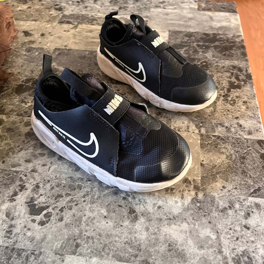 Nike Flex Runner 2 Baby/Toddler Shoes Black/White Size 9C